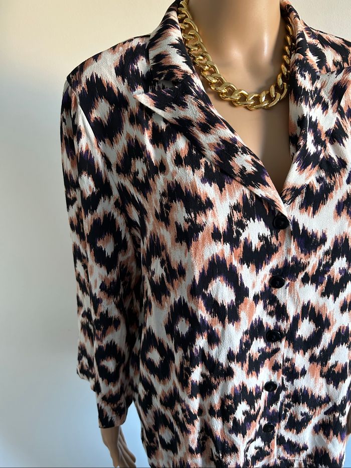 Blouse léopard neuve à manches longues Vila taille 36 (valeur 45€) - photo numéro 4