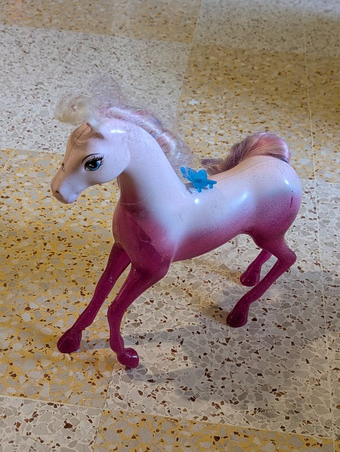 Cheval barbie rose - photo numéro 2