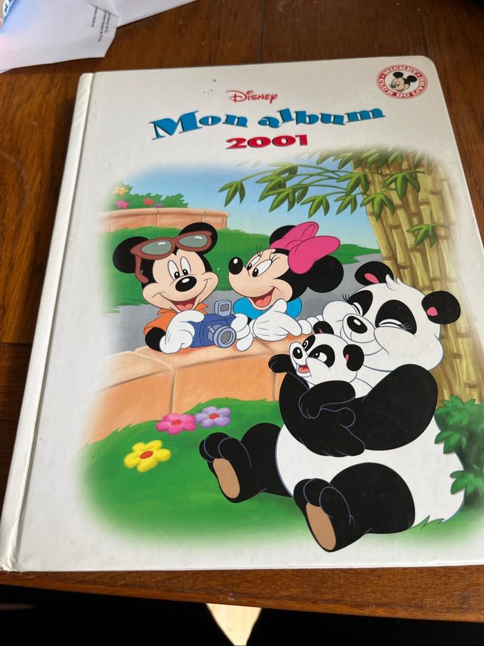 Livre Disney mon album 2001