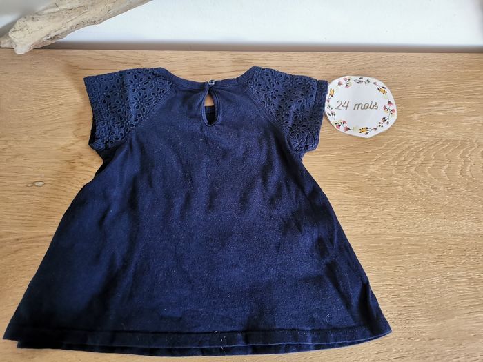 T-shirt manches courtes bébé fille 2 ans gap baby en excellent état - photo numéro 3