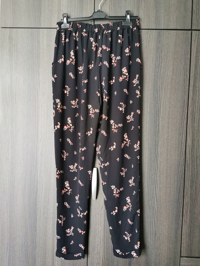 Pantalon fluide noir fleuri - photo numéro 2