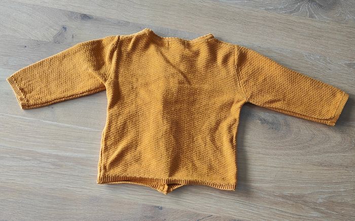 Gilet marron moutarde Kiabi 3 mois - photo numéro 3
