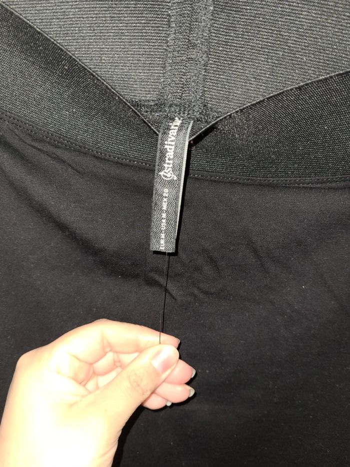 Jupe moulante crayon - photo numéro 2