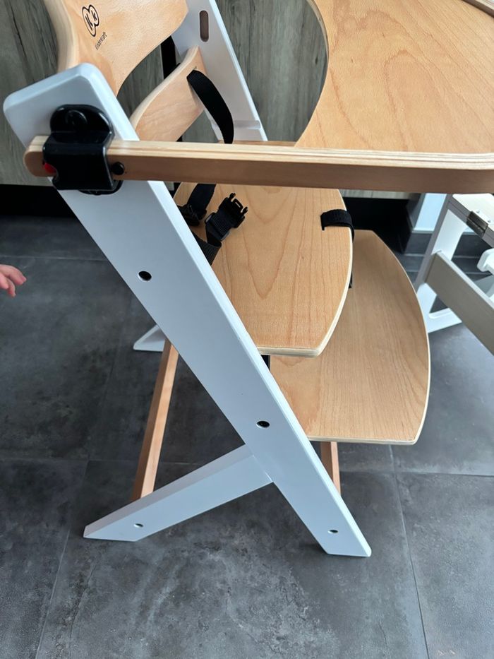 KINDERKRAFT — Chaise haute évolutive Enock White Wood - photo numéro 4