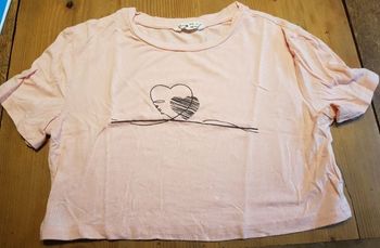Crop Top saumon à manches courtes, motifs coeurs love