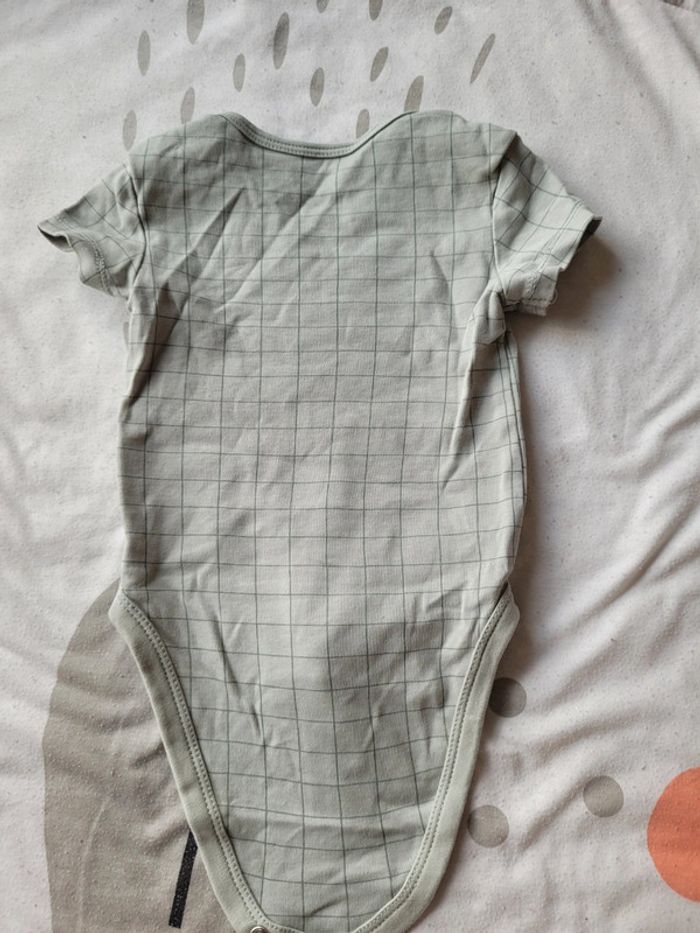 Lot de 5 bodies manches courtes 3/6 mois C&A - photo numéro 3