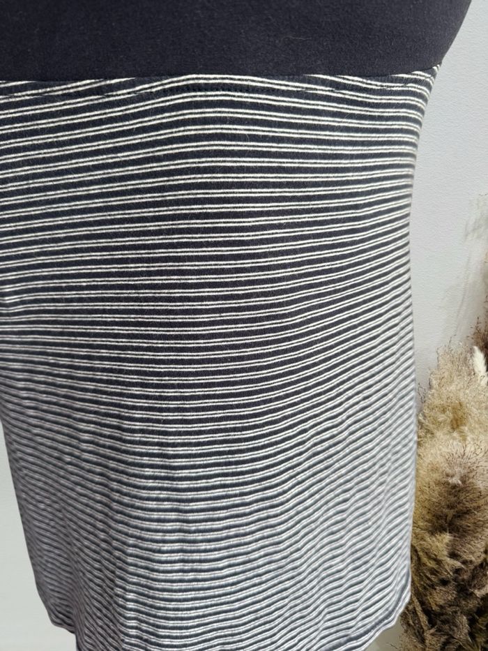 Jolie jupe de grossesse 38/40 marinière kiabi - photo numéro 3
