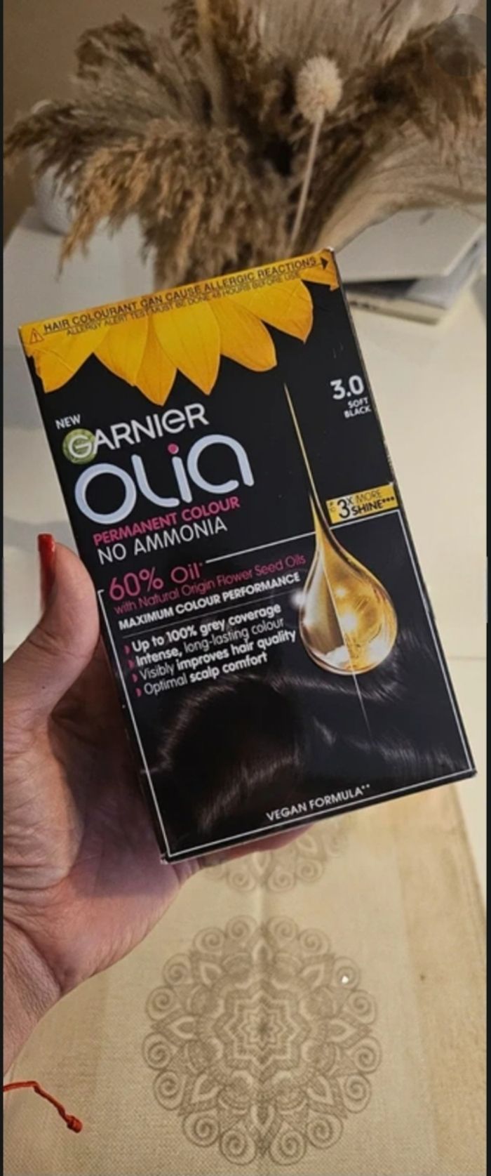 Coloration permanente Olia de Garnier 3.0 Soft Black