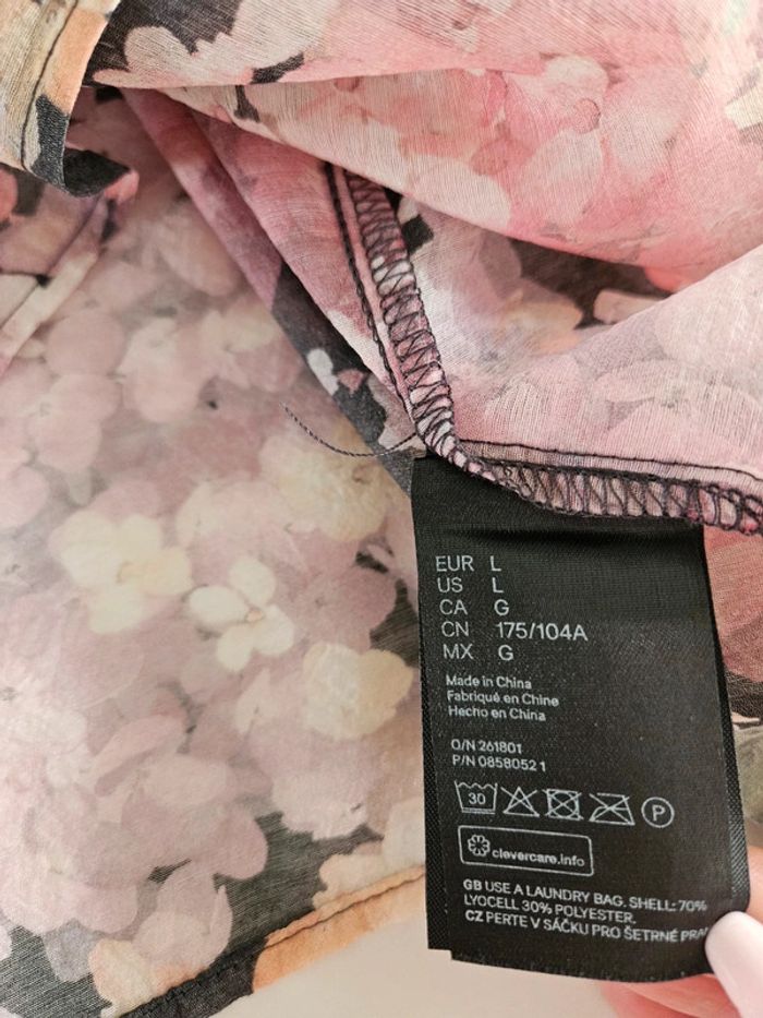 H&M blouse à fleurs manches bouffantes taille L - photo numéro 6