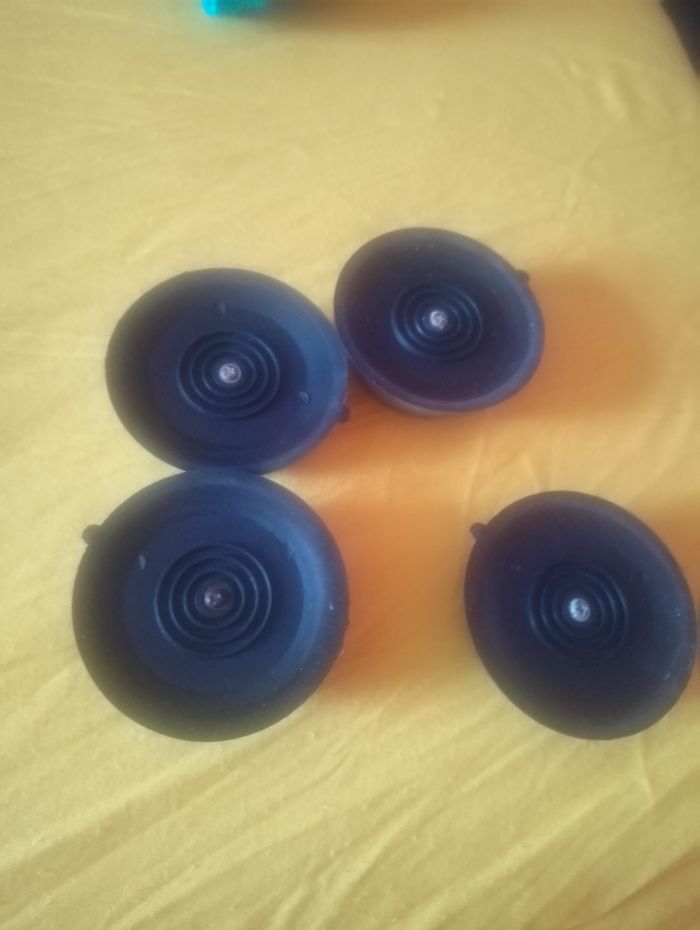4 patins de machine à laver - photo numéro 4
