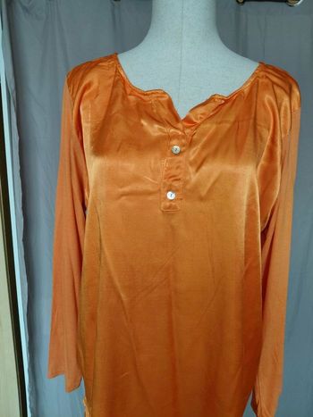 Très jolie chemise manches longues femme T U 