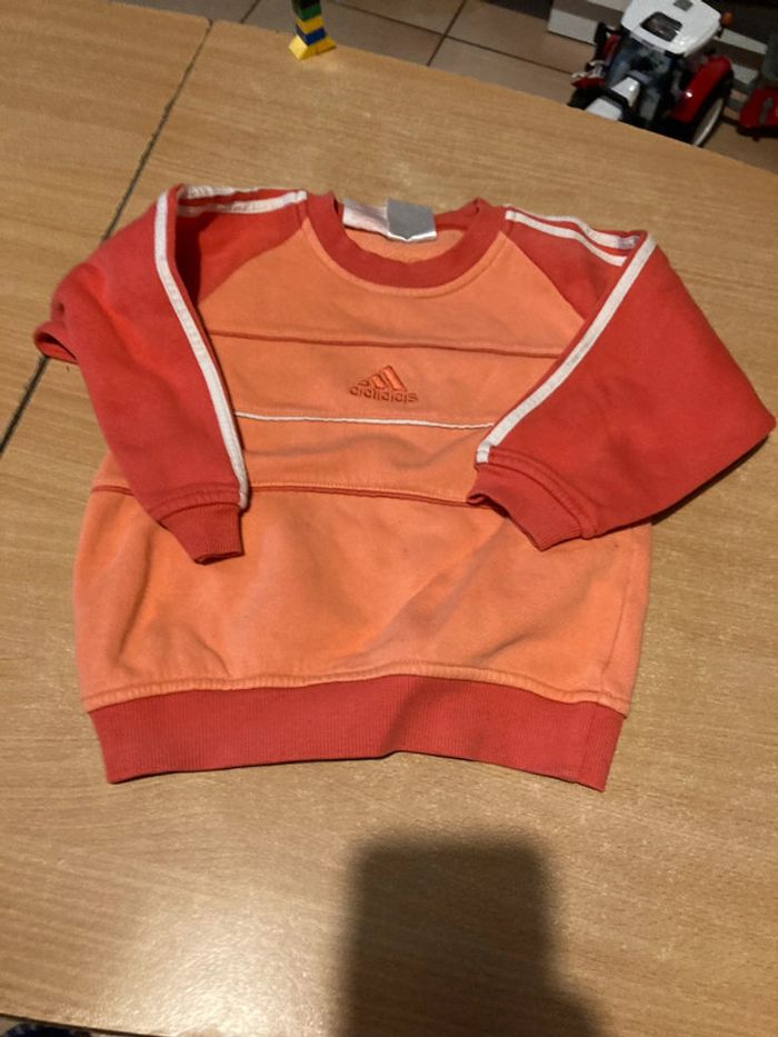 Enseigne joggings adidas taille 24 moi - photo numéro 2