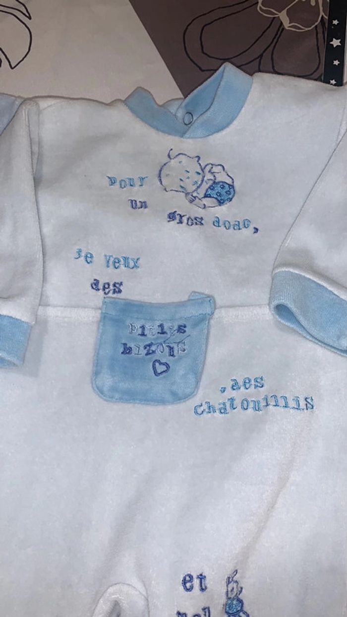 2 pyjamas - photo numéro 3