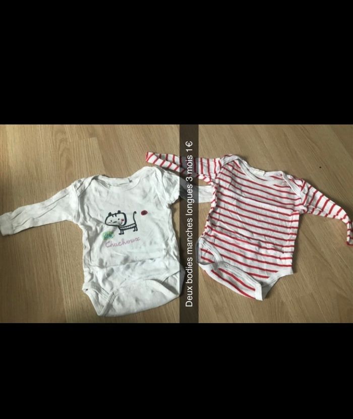 Deux bodies manches longues 3 mois