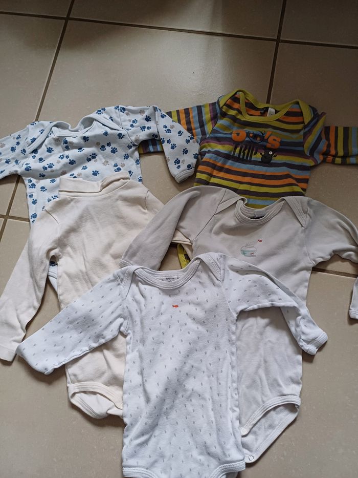 5 bodies manches longues 12 mois