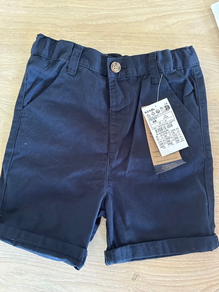 Ensemble Kiabi neuf (polo/short) garçon en 4 ans - photo numéro 2