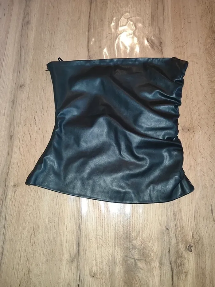 Top bandeau Zara – S – Noir – État : Neuf avec étiquette - photo numéro 2