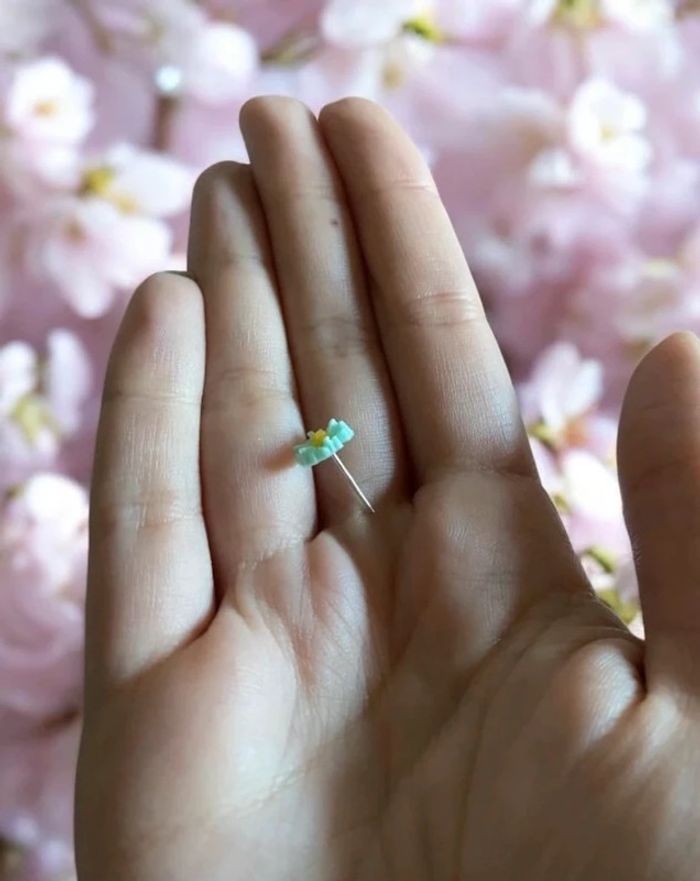 🎀 Petite boucle d'oreilles Fleurs Marguerites turquoise neuve 🎀 - photo numéro 3