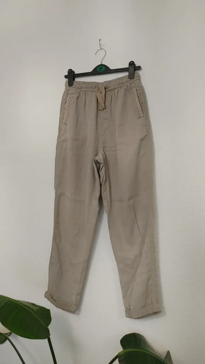 Pantalon en lin beige - photo numéro 2