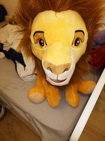 Grande peluche le roi lion