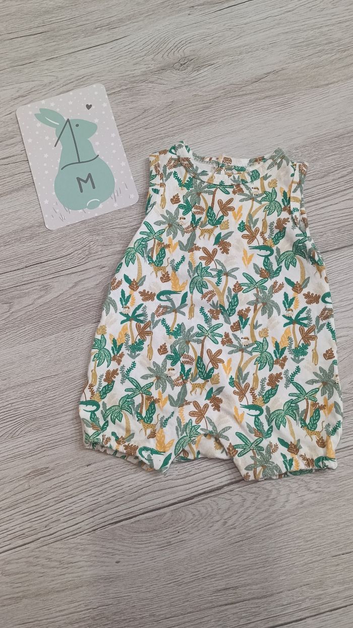 1 mois tape à l'oeil - photo numéro 2