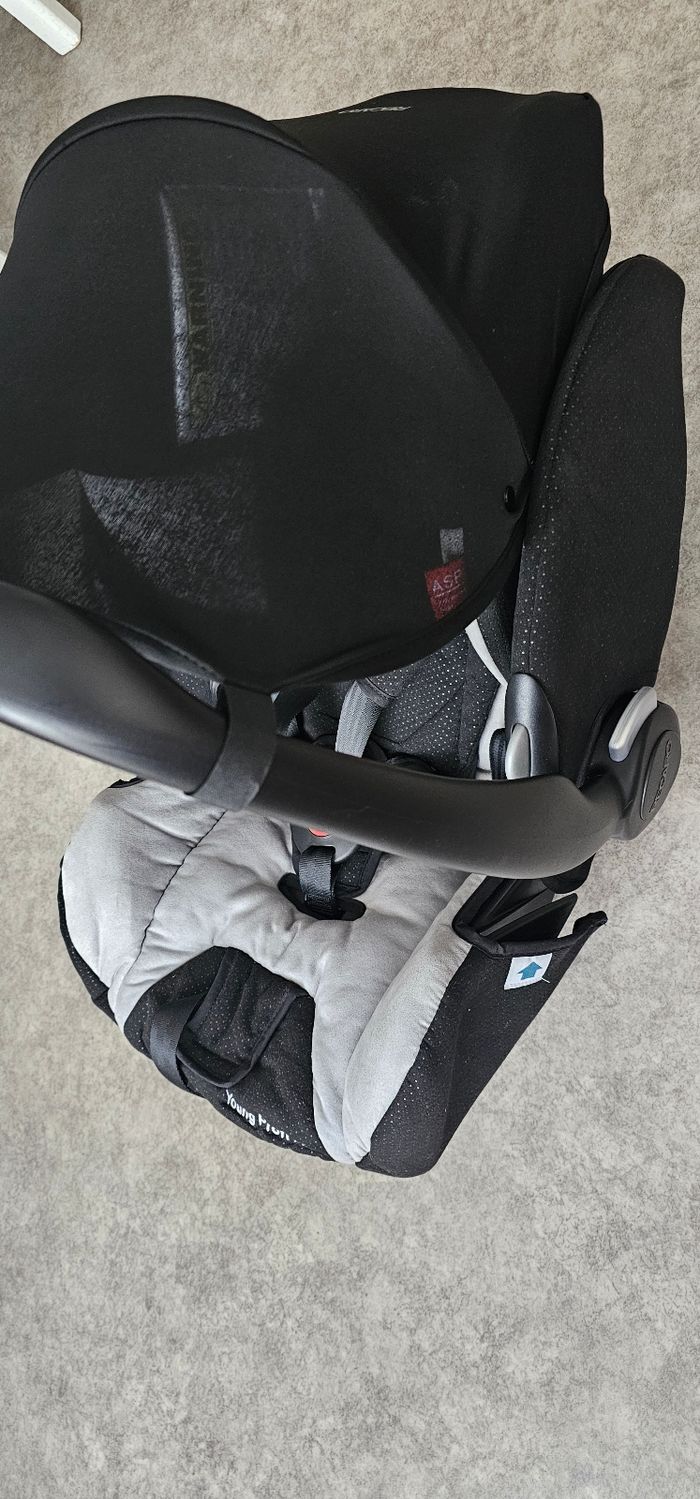 Siège auto bébé Young Sport Plus – jusqu’à 13 kg – bon état - photo numéro 6