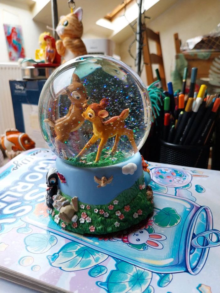 Snowglobe musical Bambi importation usa