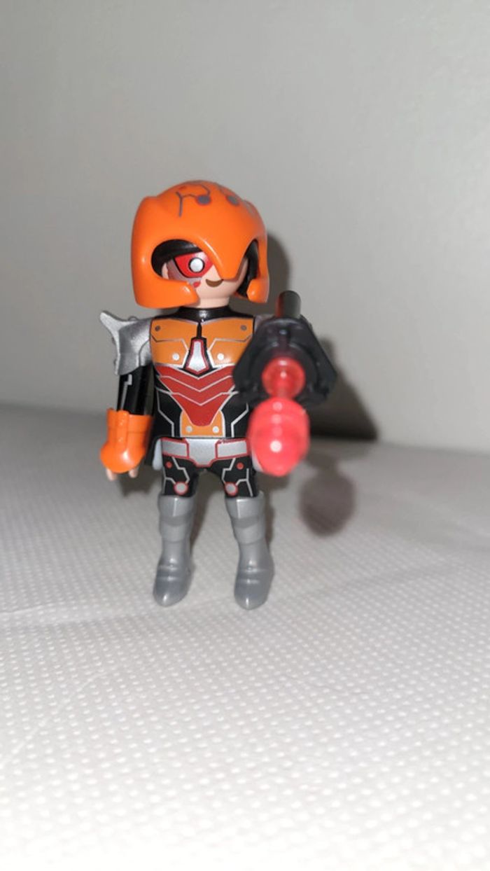 Cyborg playmobil