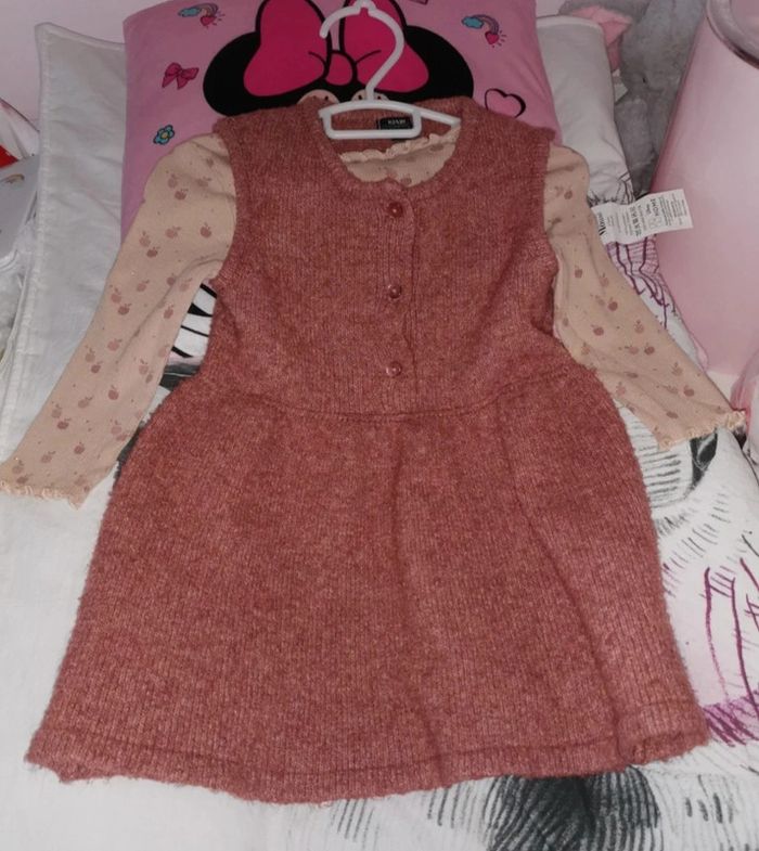 Ensemble robe et sous pull 18 mois