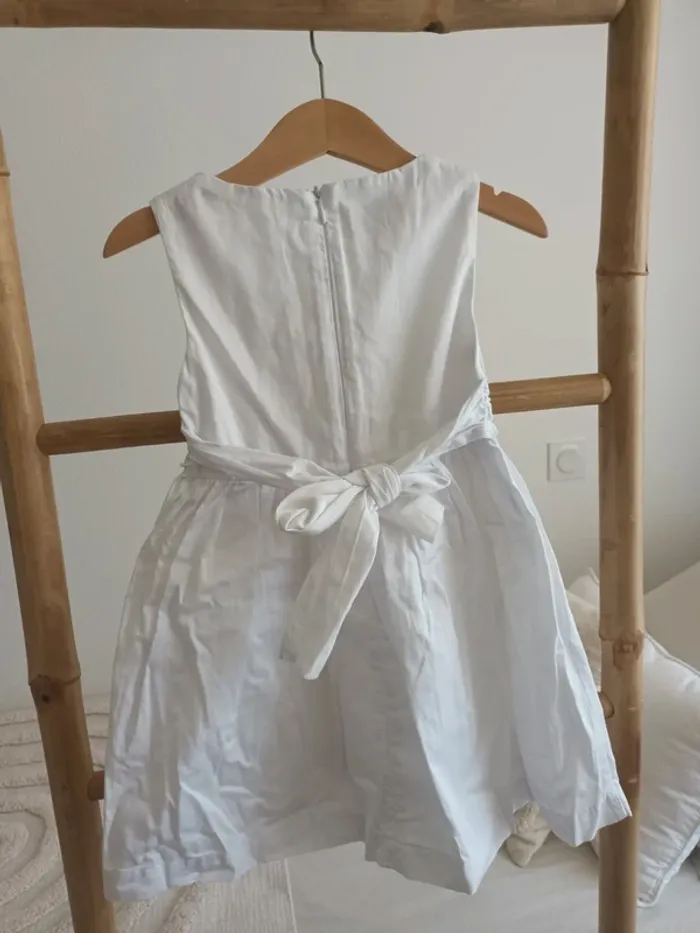 Robe blanche La Compagnie des Petits 3 ans - photo numéro 4