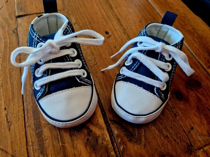 Chaussures bébé 3-6 mois - photo numéro 2