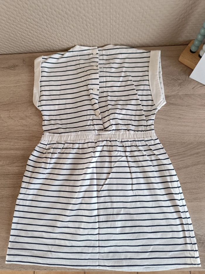 Robe marinière Kiabi 24 mois neuve sans étiquette - photo numéro 4