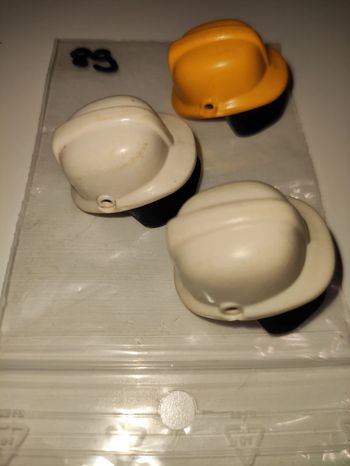 Playmobil casque de chantier pompier