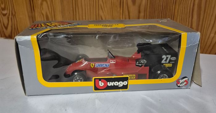 Bburago voiture miniature Ferrari 126 C4 rouge 1/24 - photo numéro 3