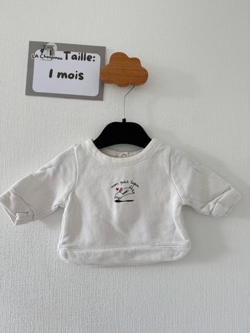 Pull blanc - taille 1 mois 🌸