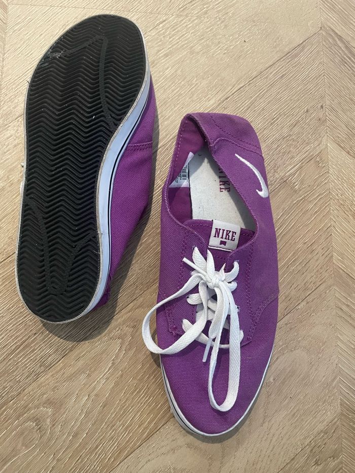 Basket Nike violette et blanche 38,5 - photo numéro 7