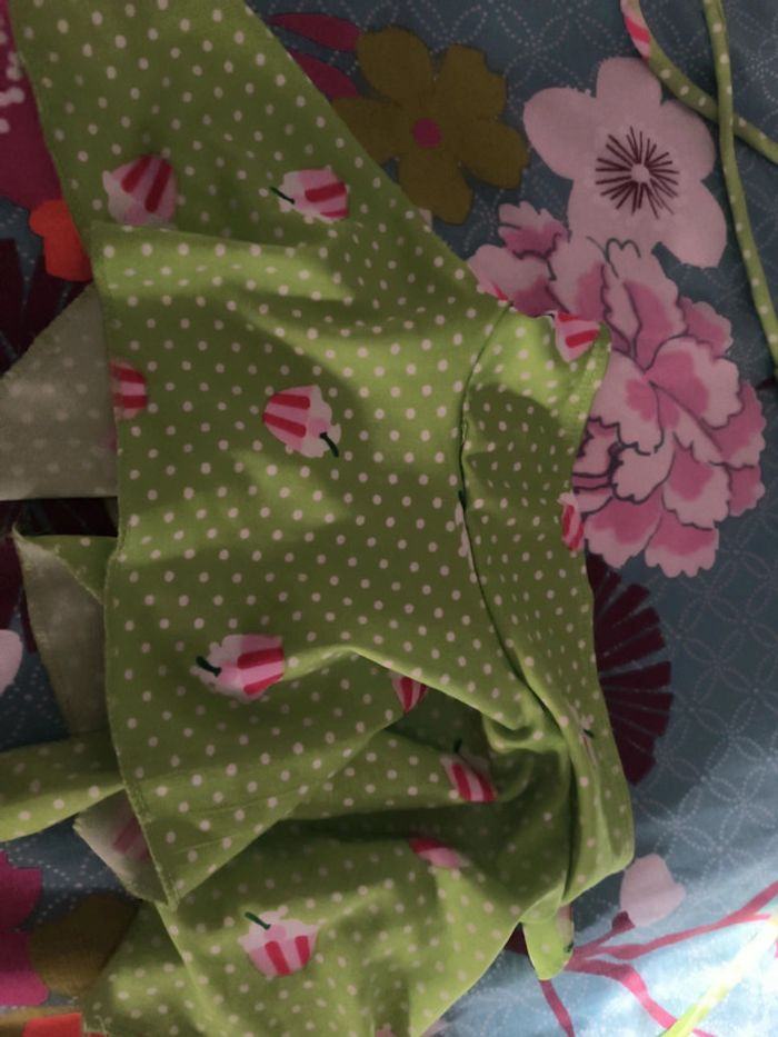 Haut de maillot de bain et paréo 6 ans - photo numéro 3