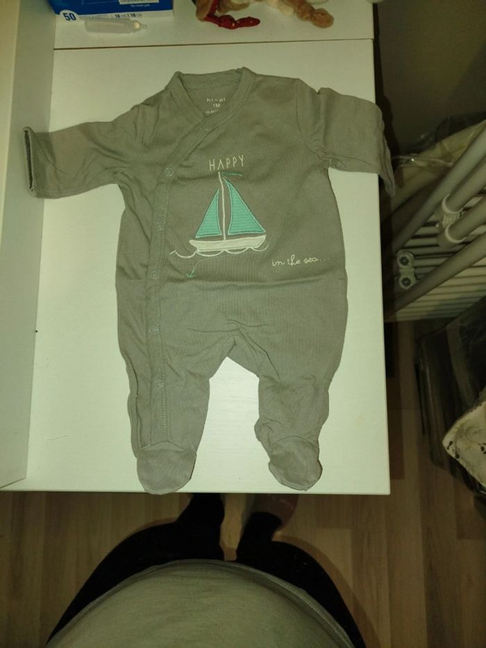 Pyjama 1mois - photo numéro 2