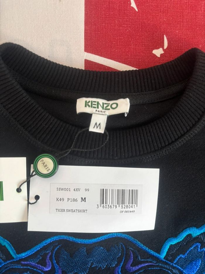 Sweat Kenzo taille M noir tigre brodé bleu foncé/ bleu clair - photo numéro 4
