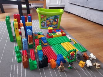Grande boîte de Lego Duplo