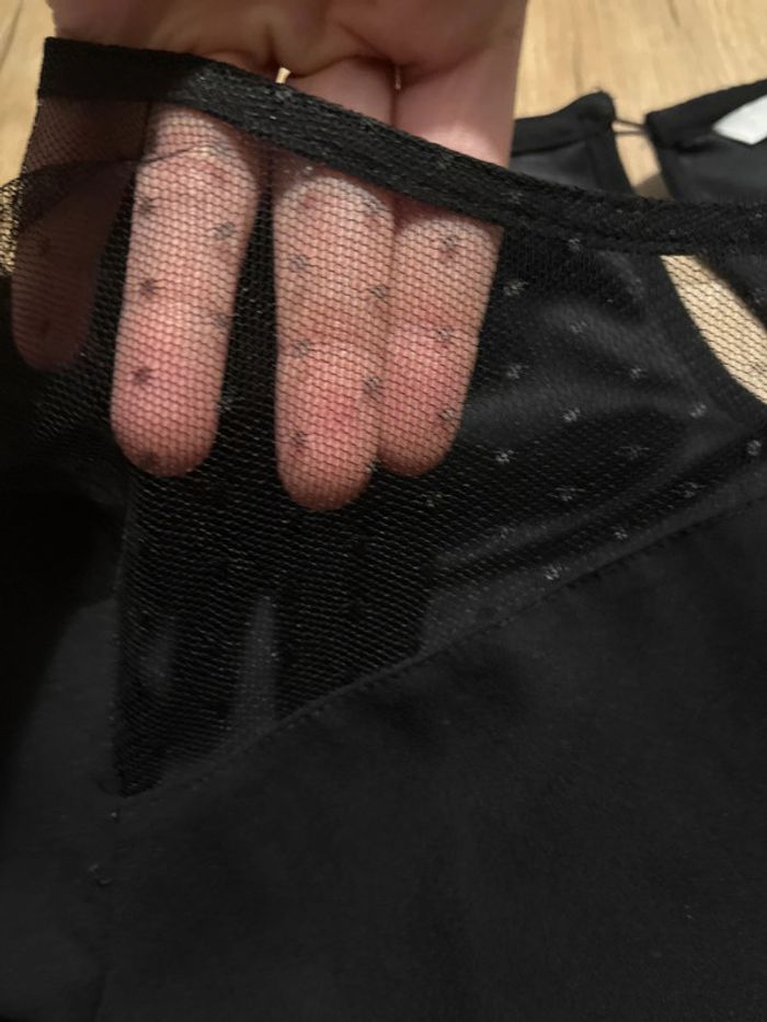 Jolie robe noire - photo numéro 3