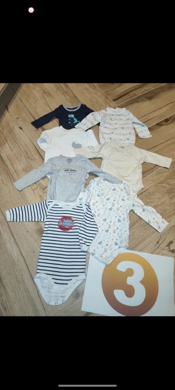 Lot 7 body bodies manches longues dont croisés. Escargot dragon chaton famille animaux