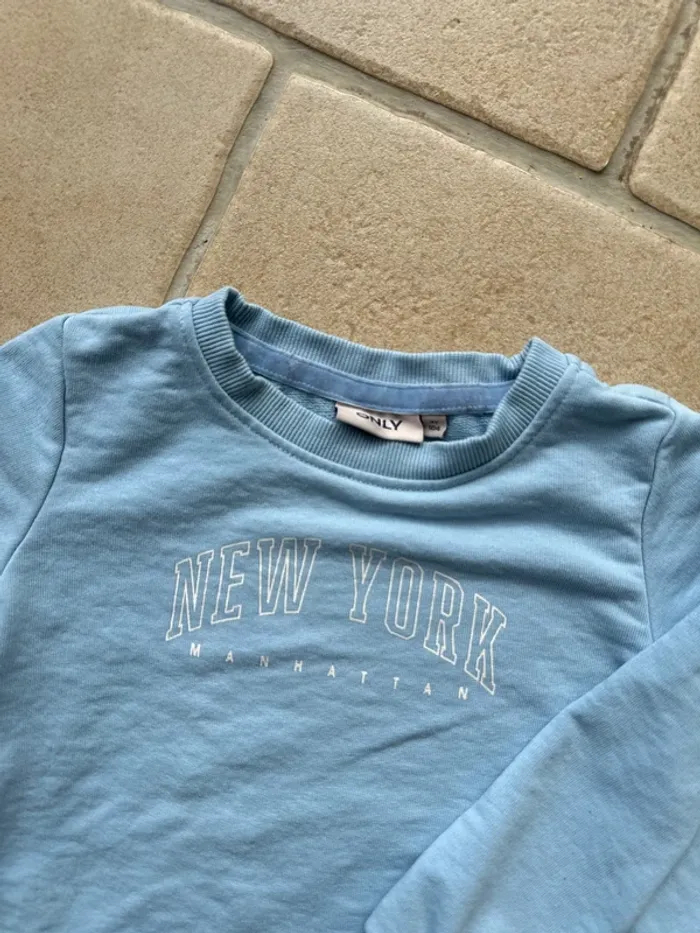 Pull taille 4 ans - photo numéro 2