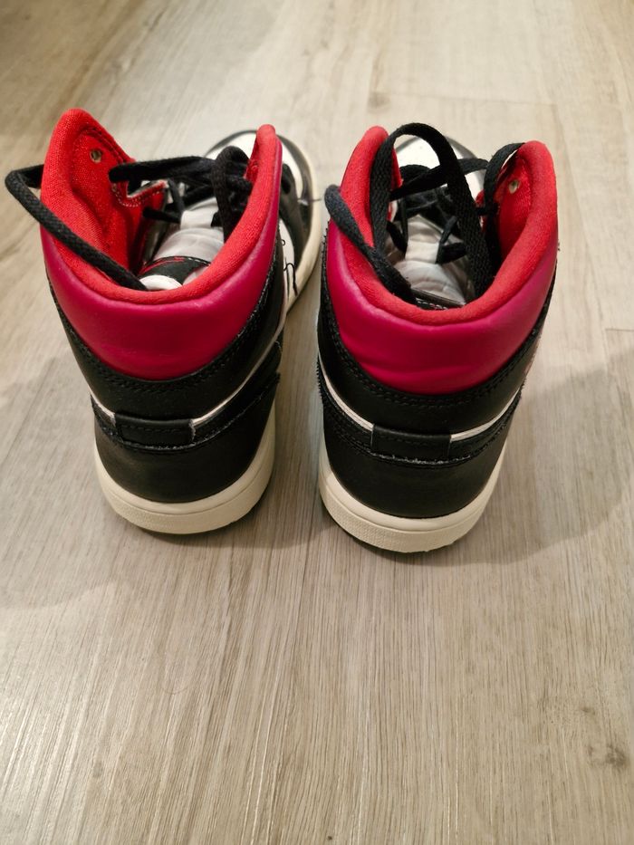 Sneakers NIKE AIR JORDAN 1 pointure 40,5 - photo numéro 7