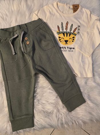 (Neufs non portés) ensemble teeshirt et pantalon molleton 36mois garçon