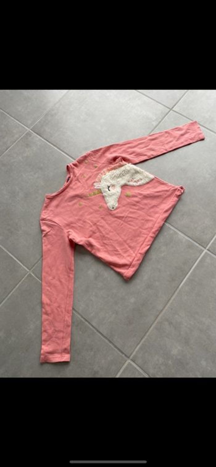 Pull Licorne Kiabi 10 ans