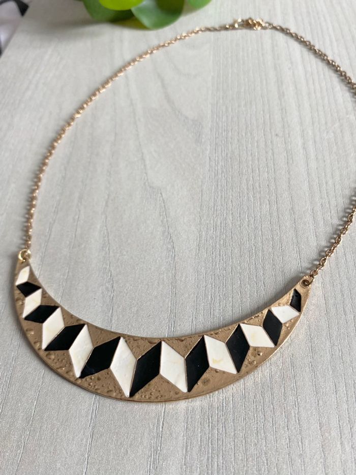 Collier formes géométriques doré noir et blanc - photo numéro 2