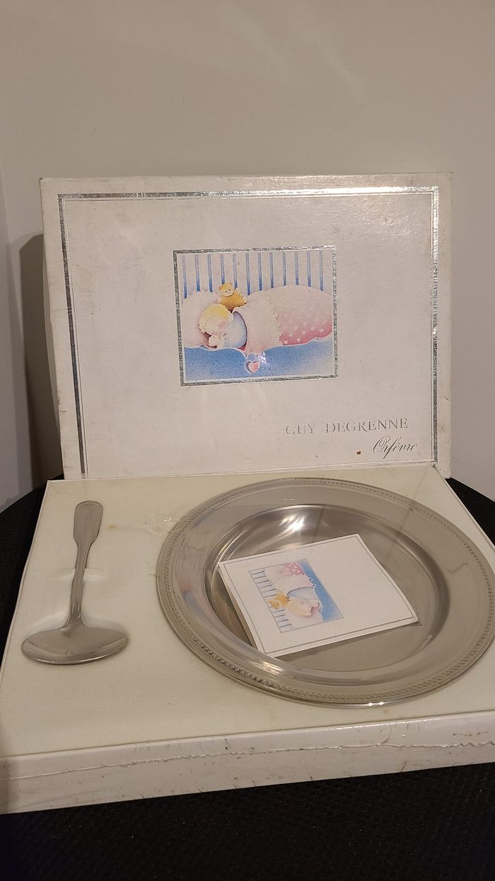 Assiette et cuillère bébé Guy degrenne