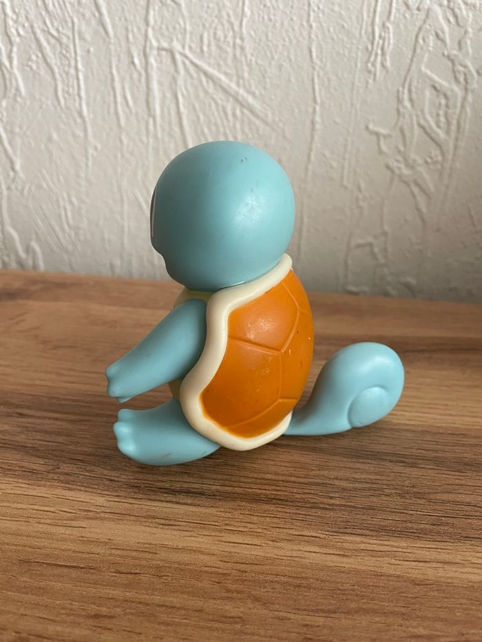 Figurine officielle carapuce 9 cm en vinyl > Pokémon - photo numéro 2