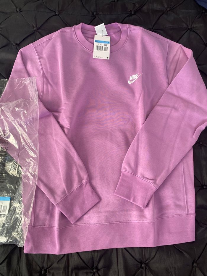 Pull nike M violet neuf avec étiquette authentique - photo numéro 3